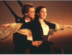 365影评：《泰坦尼克号 Titanic》27年过后仍是世界浪漫爱情电影第一；现代的罗密欧与朱丽叶